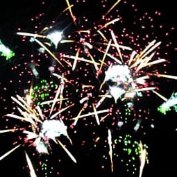 Фейерверк салют «Имперский» 273 залпов, 0.8- 1.25" калибр Фейерверк салют «Имперский» 273 залпов, 0.8- 1.25" калибр