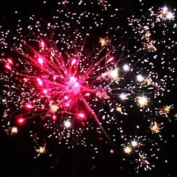 Фейерверк салют «Имперский» 273 залпов, 0.8- 1.25" калибр Фейерверк салют «Имперский» 273 залпов, 0.8- 1.25" калибр