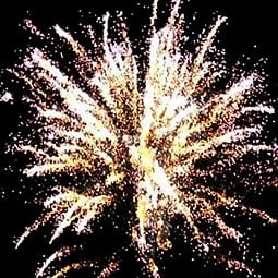 Фейерверк салют «Имперский» 273 залпов, 0.8- 1.25" калибр Фейерверк салют «Имперский» 273 залпов, 0.8- 1.25" калибр