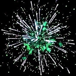 Фейерверк Сто карат на 100 залпов 1 дюйм(а) Фейерверк Сто карат на 100 залпов 1 дюйм(а)