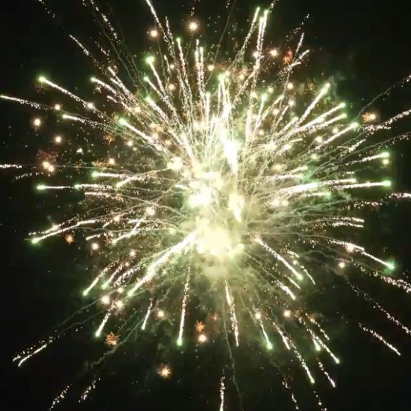 Фейерверк SOS Самый офигенный салют на 150 залпов 1.25 дюйм(а)