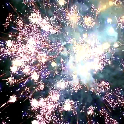 Фейерверк Фейерверк на Юбилей на 150 залпов 1 дюйм(а)