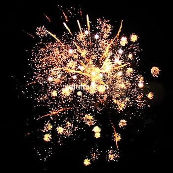 Фейерверк Сияющее золото на 260 залпов 1.25 дюйм(а) (2 батареи) 