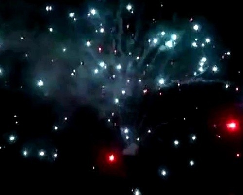 Фейерверк Фейерверк-300 на 300 залпов 0.8-1-1.2 дюйм(а) Фейерверк Фейерверк-300 на 300 залпов 0.8-1-1.2 дюйм(а)