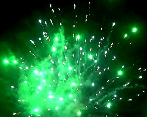 Фейерверк Фейерверк-300 на 300 залпов 0.8-1-1.2 дюйм(а) Фейерверк Фейерверк-300 на 300 залпов 0.8-1-1.2 дюйм(а)
