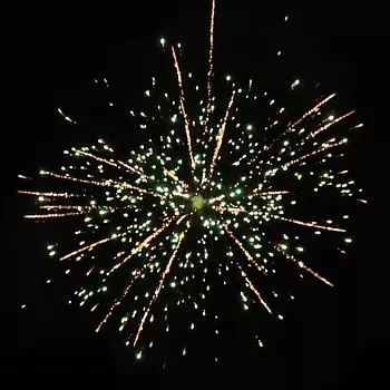 Фейерверк салют «ОкеЯн счастья» 178 залпов, 0.8- 1.25" калибр Фейерверк салют «ОкеЯн счастья» 178 залпов, 0.8- 1.25" калибр