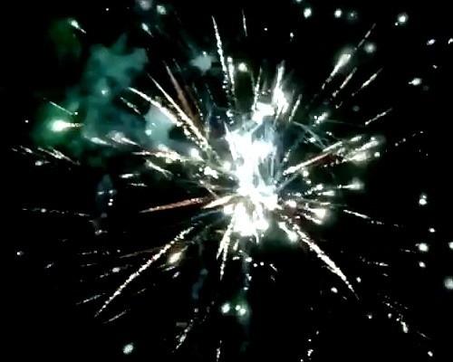 Фейерверк Радуга на 36 залпов 1 дюйм(а) Фейерверк Радуга на 36 залпов 1 дюйм(а)